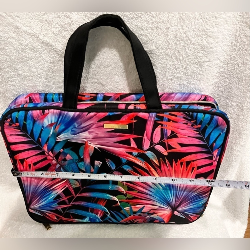 Cosmetic/jewelry travel case - Picture 3 of 7